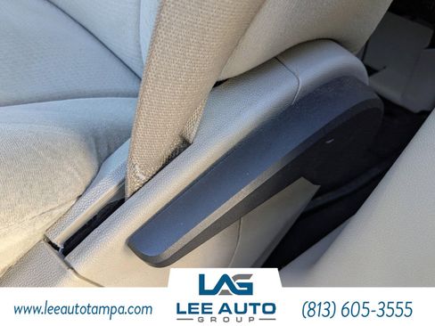 Used 2012 Dodge Grand Caravan American Value Package image 20