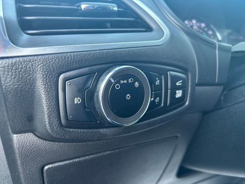 Certified 2023 Ford Edge Titanium image 15