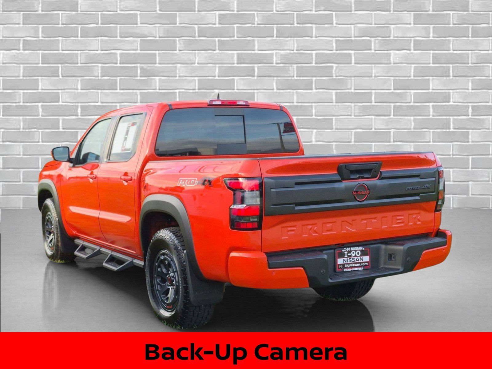 Certified 2025 Nissan Frontier PRO-4X w/ Interior Protection Package AWD/4WD image 11