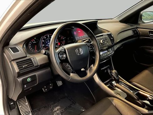 Used 2016 Honda Accord Sport image 15