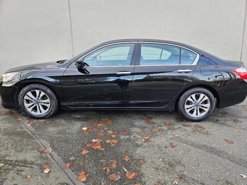 Used 2014 Honda Accord LX image 4