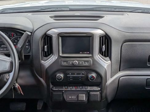 Used 2021 Chevrolet Silverado 1500 Custom AWD/4WD image 15