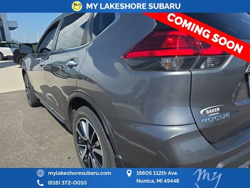 Used 2017 Nissan Rogue SL AWD/4WD image 11