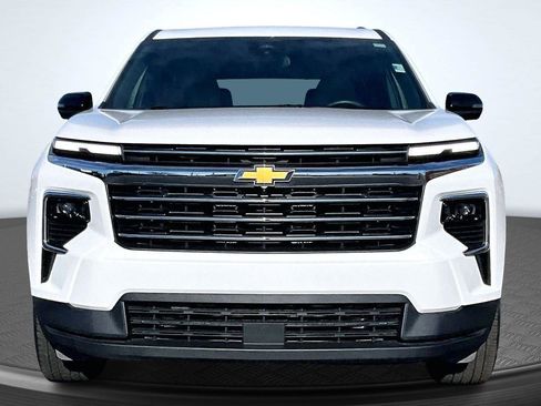 Used 2024 Chevrolet Traverse LT w/ LPO, Floor Liner Package image 3