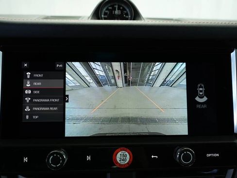 Certified 2025 Porsche Macan AWD/4WD image 14