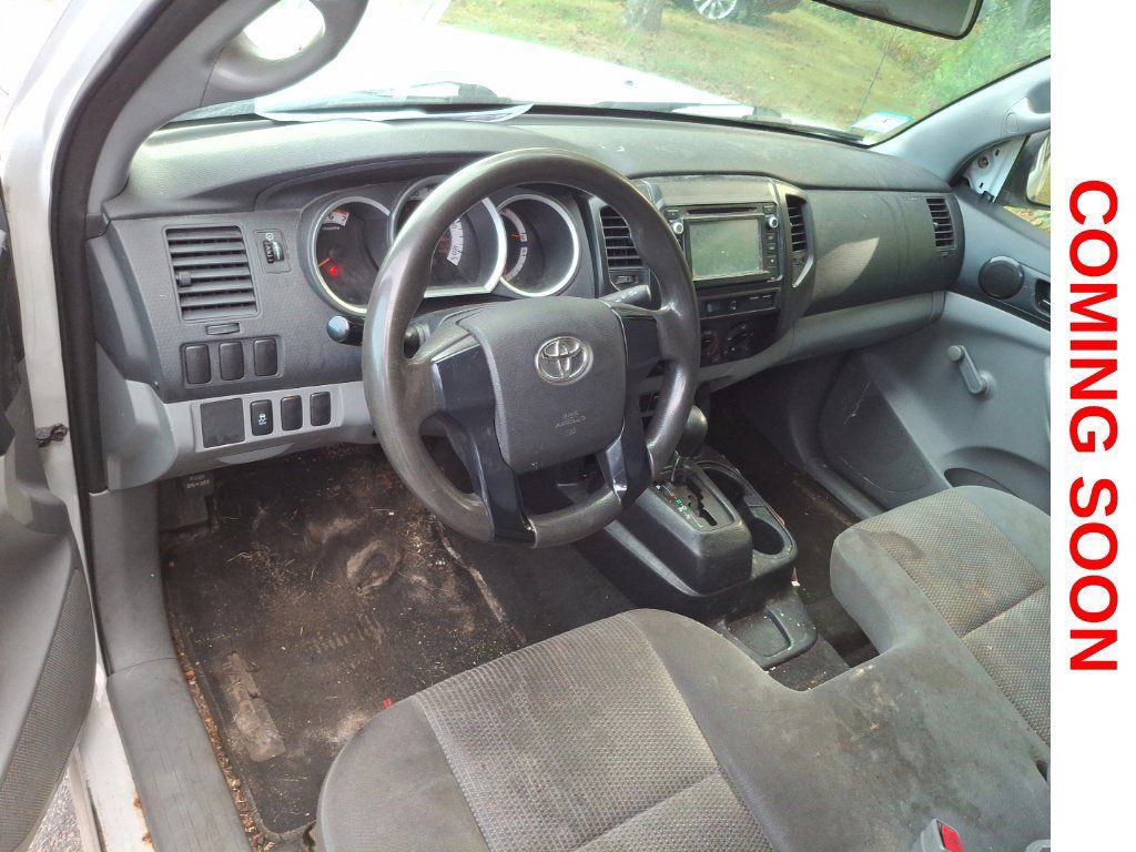 Used 2014 Toyota Tacoma 2WD Regular Cab image 9