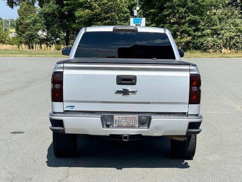Used 2017 Chevrolet Silverado 1500 LT w/ All Star Edition AWD/4WD image 4