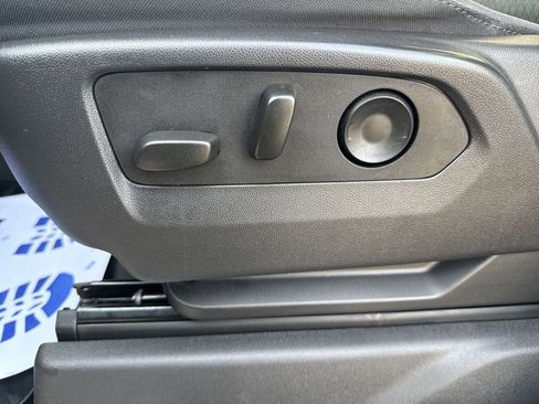 Used 2024 GMC Sierra 1500 Elevation image 13