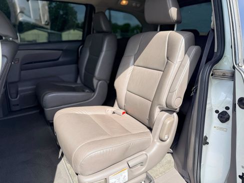 Used 2017 Honda Odyssey EX-L image 13
