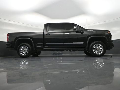 Used 2024 Chevrolet Silverado 2500 High Country w/ High Country Premium Package AWD/4WD image 30