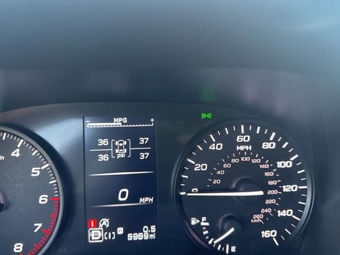 Used 2025 Subaru Forester AWD/4WD image 13