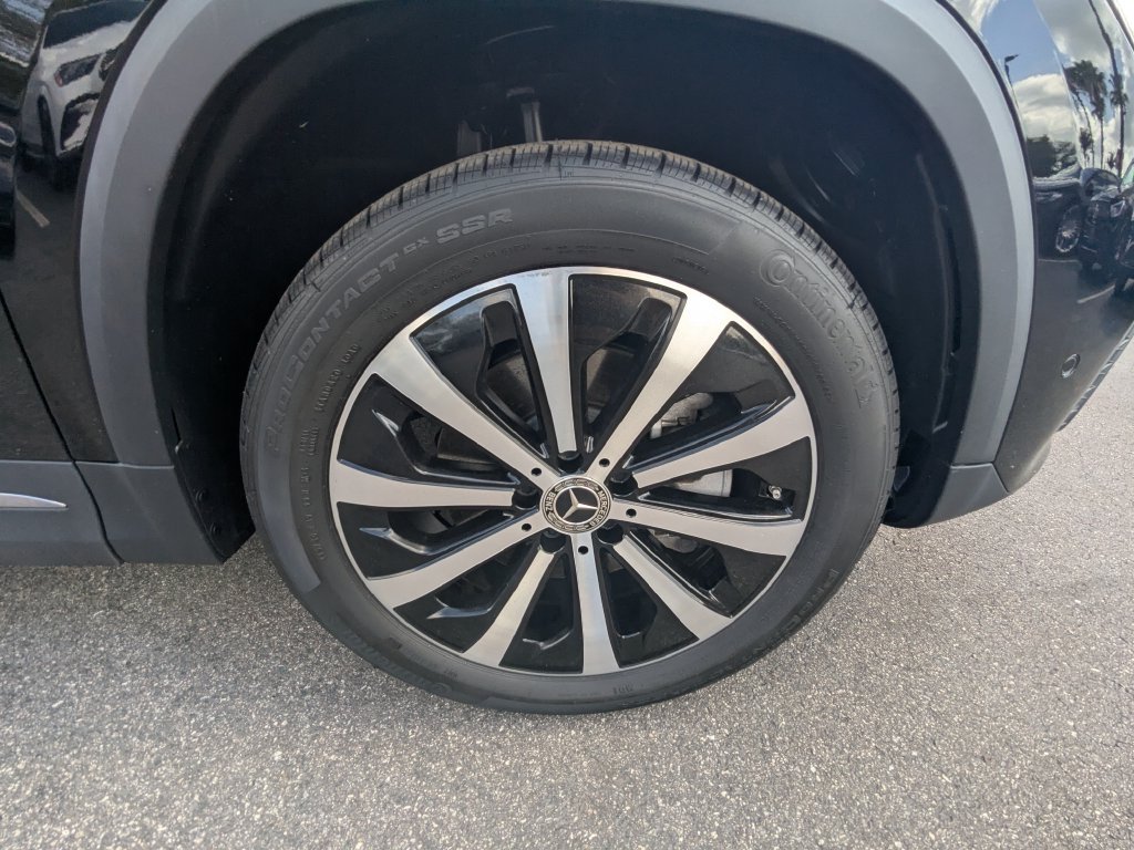 Certified 2023 Mercedes-Benz GLA 250 w/ Premium Package image 21