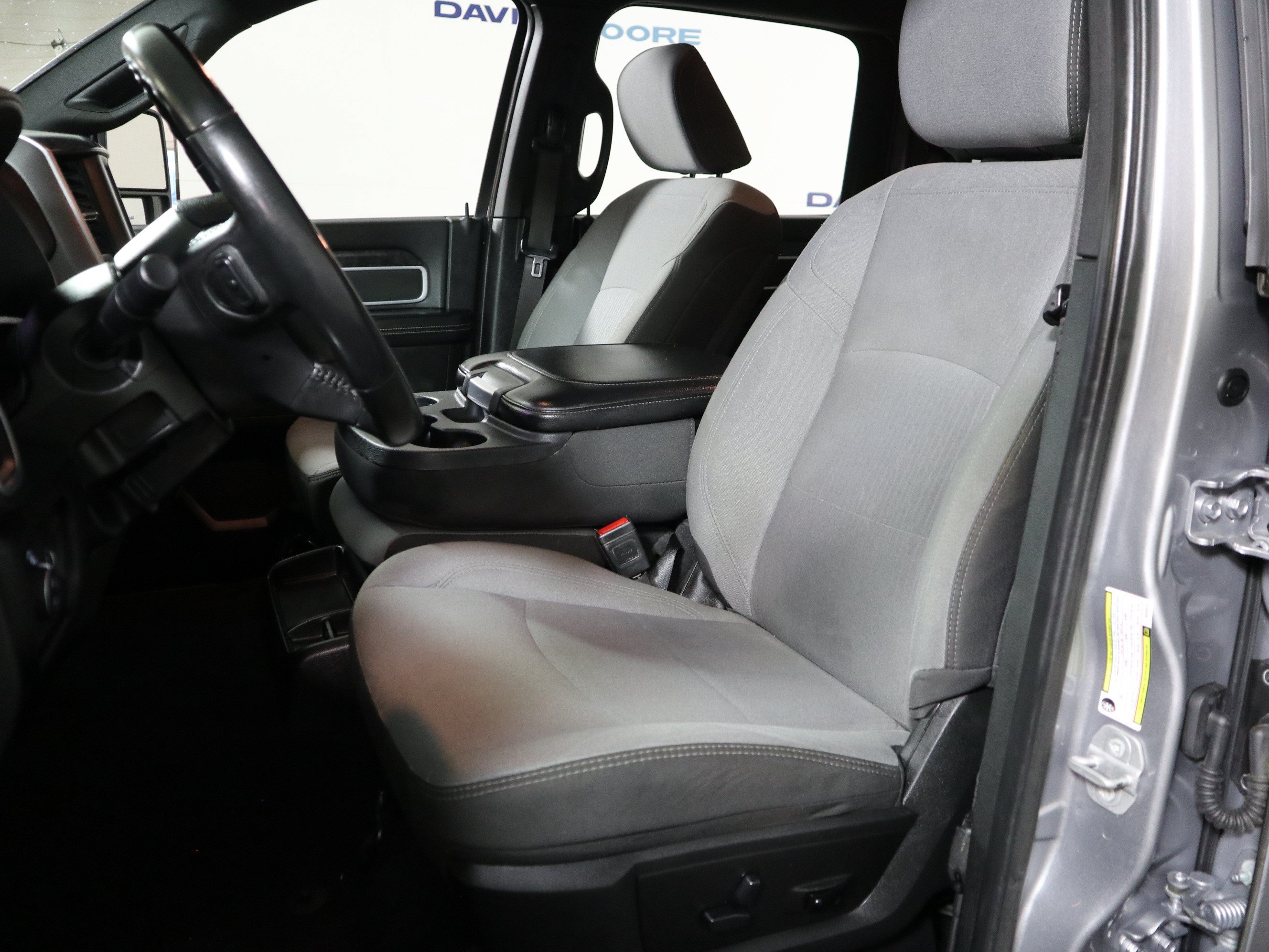 Used 2024 RAM 2500 Big Horn AWD/4WD image 21