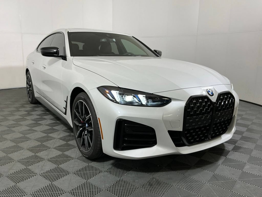 New 2026 BMW 430i w/ M Sport Package RWD image 4