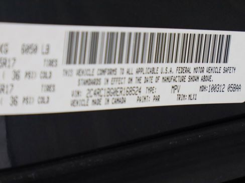 Used 2014 Chrysler Town & Country Touring image 33