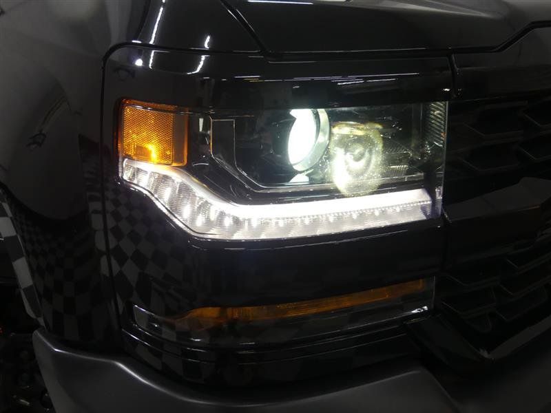 Used 2018 Chevrolet Silverado 1500 W/T w/ Black Out Edition AWD/4WD image 13