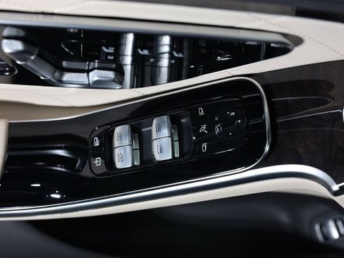 Used 2022 Mercedes-Benz S 580 4MATIC Sedan image 40