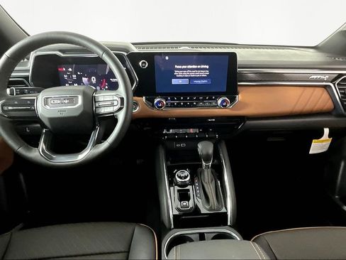 New 2026 GMC Canyon AT4 AWD/4WD image 6