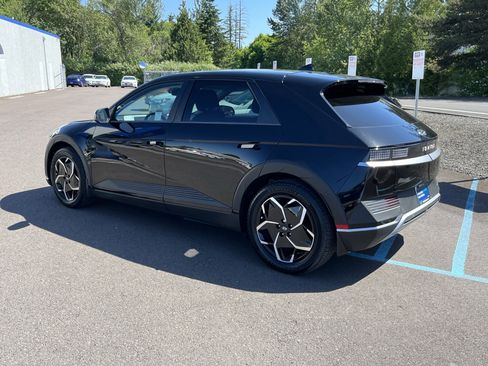 Certified 2024 Hyundai Ioniq 5 SEL RWD image 3