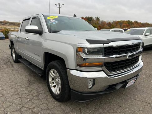 Used 2018 Chevrolet Silverado 1500 LT w/ All Star Edition AWD/4WD image 3
