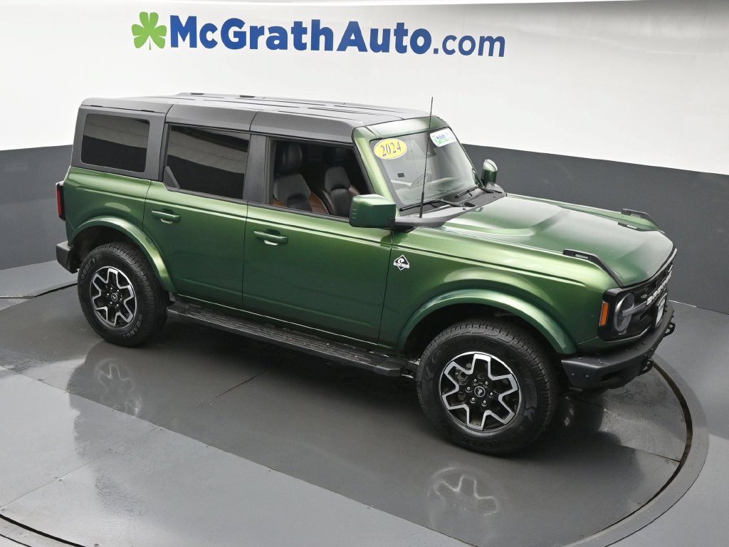 Used 2024 Ford Bronco Outer Banks AWD/4WD image 3