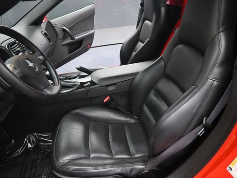 Used 2010 Chevrolet Corvette Grand Sport w/ Preferred Equipment Group image 9