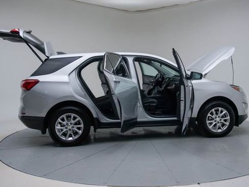 Used 2020 Chevrolet Equinox LT image 14