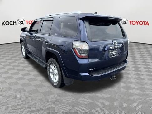 Used 2018 Toyota 4Runner SR5 Premium image 6