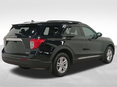 Certified 2023 Ford Explorer XLT AWD/4WD image 3