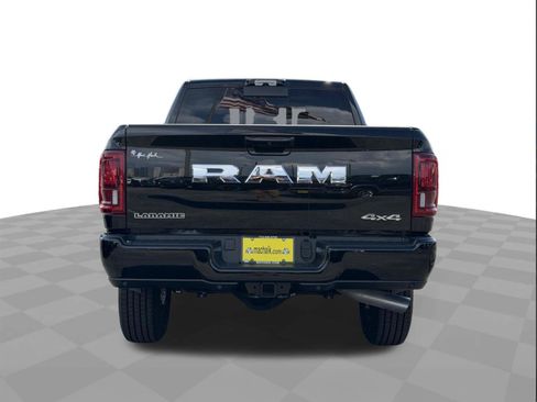 Used 2025 RAM 2500 Laramie AWD/4WD image 4