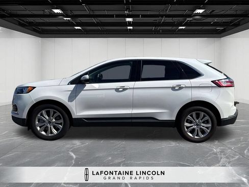 Used 2023 Ford Edge Titanium AWD/4WD image 2