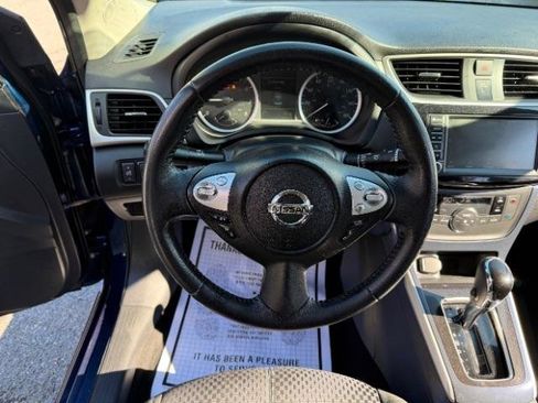 Used 2019 Nissan Sentra SR image 17