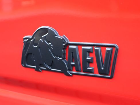 Used 2023 Chevrolet Silverado 1500 ZR2 w/ ZR2 Bison Edition AWD/4WD image 31