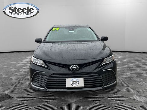 Used 2024 Toyota Camry LE image 8