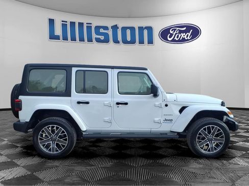 Used 2023 Jeep Wrangler Unlimited Sahara image 2