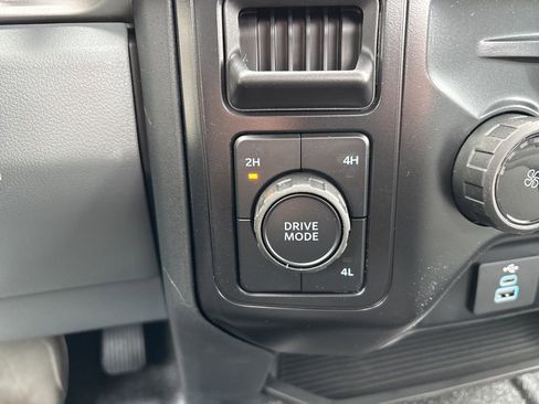 New 2026 Ford F250 XL image 19