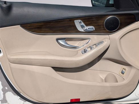 Used 2018 Mercedes-Benz C 300 Sedan image 13