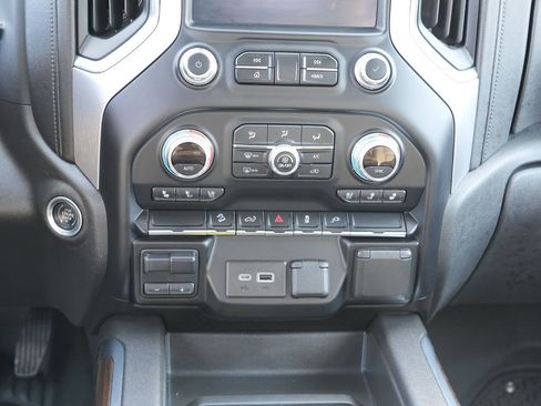 Used 2022 GMC Sierra 1500 SLT w/ SLT Premium Package image 23