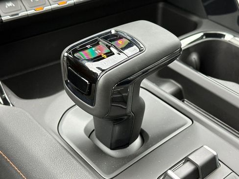 New 2026 GMC Sierra 1500 AT4 w/ LPO, Black Badging Package image 22