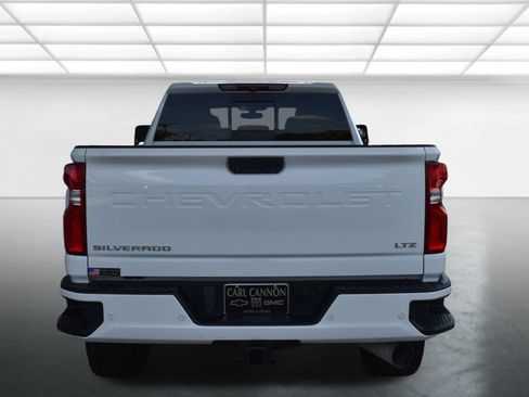 Used 2021 Chevrolet Silverado 2500 LTZ w/ Z71 Chrome Sport Edition AWD/4WD image 9