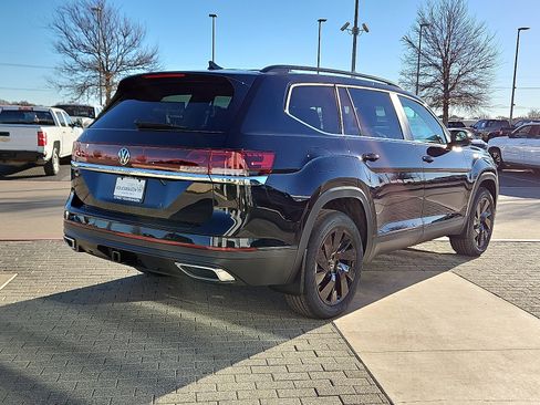 New 2026 Volkswagen Atlas SE image 3