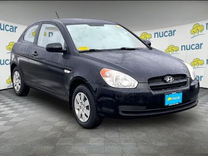 Used 2011 Hyundai Accent GS w/ Premium Pkg 3