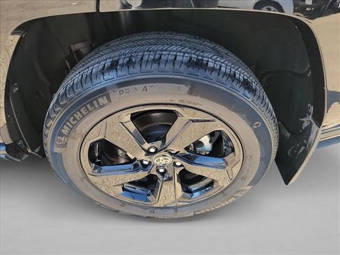 Used 2021 Toyota RAV4 XSE image 12