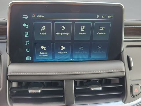 Used 2022 Chevrolet Tahoe High Country AWD/4WD image 18