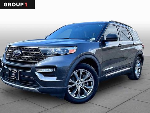 Used 2020 Ford Explorer XLT w/ Equipment Group 202A RWD image 1