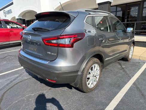 Used 2021 Nissan Rogue Sport SV AWD/4WD image 8