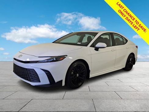 Certified 2025 Toyota Camry SE FWD image 4