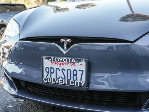 Used 2018 Tesla Model S 75D image 6
