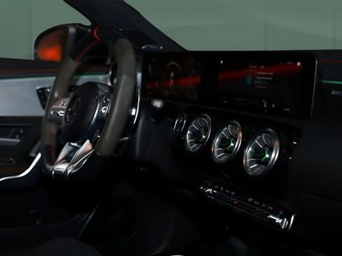 Used 2023 Mercedes-Benz CLA 35 AMG 4MATIC image 17