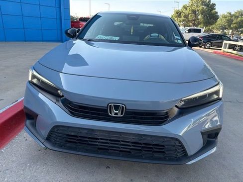 Used 2024 Honda Civic Sport image 2